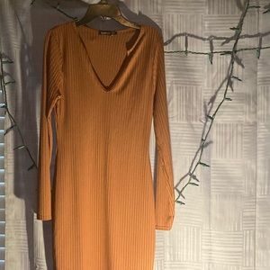 Ribbed rust long sleeve dress